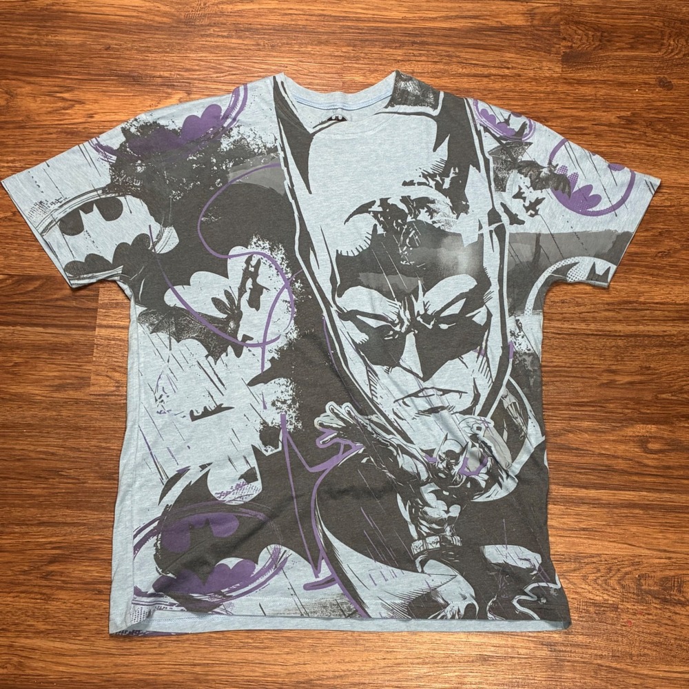 DC Comics Batman All Over Graphic T-Shirt Men's XL Gray Purple 2014